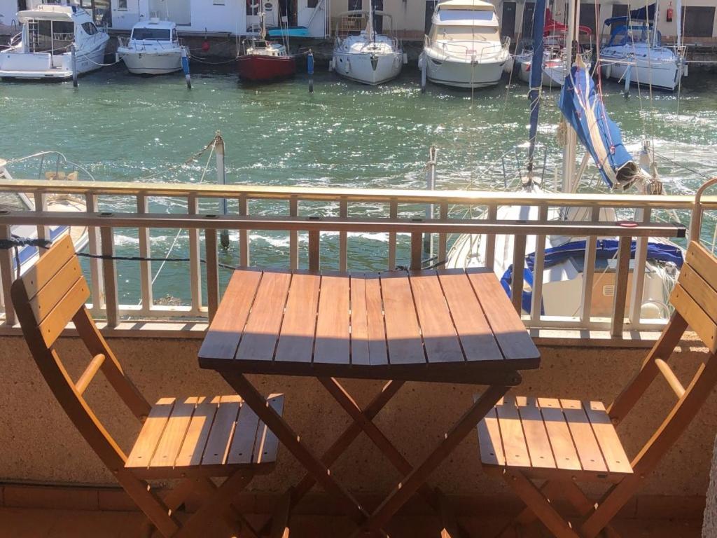 Port Ambar - Apartamento En La Marina De Empuriabrava - Balcon Con Vistas Al Canal - Playa - Wifi 外观 照片